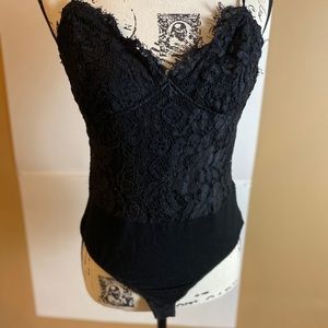 Elodie Lace Lingerie Bodysuit with Clasp